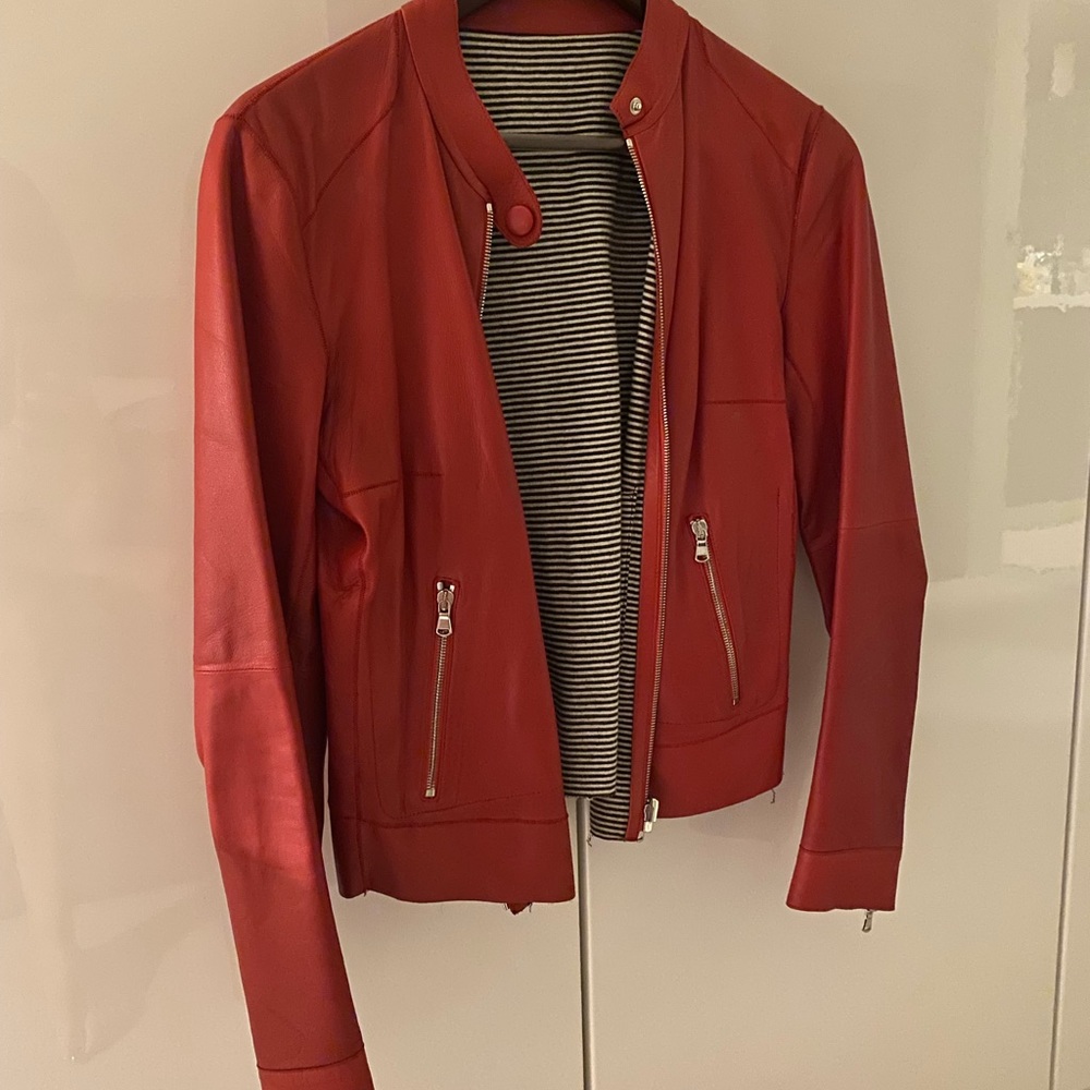 Italian reversible red  leather jacket. Size S. Soft leather. Brand: Brogden